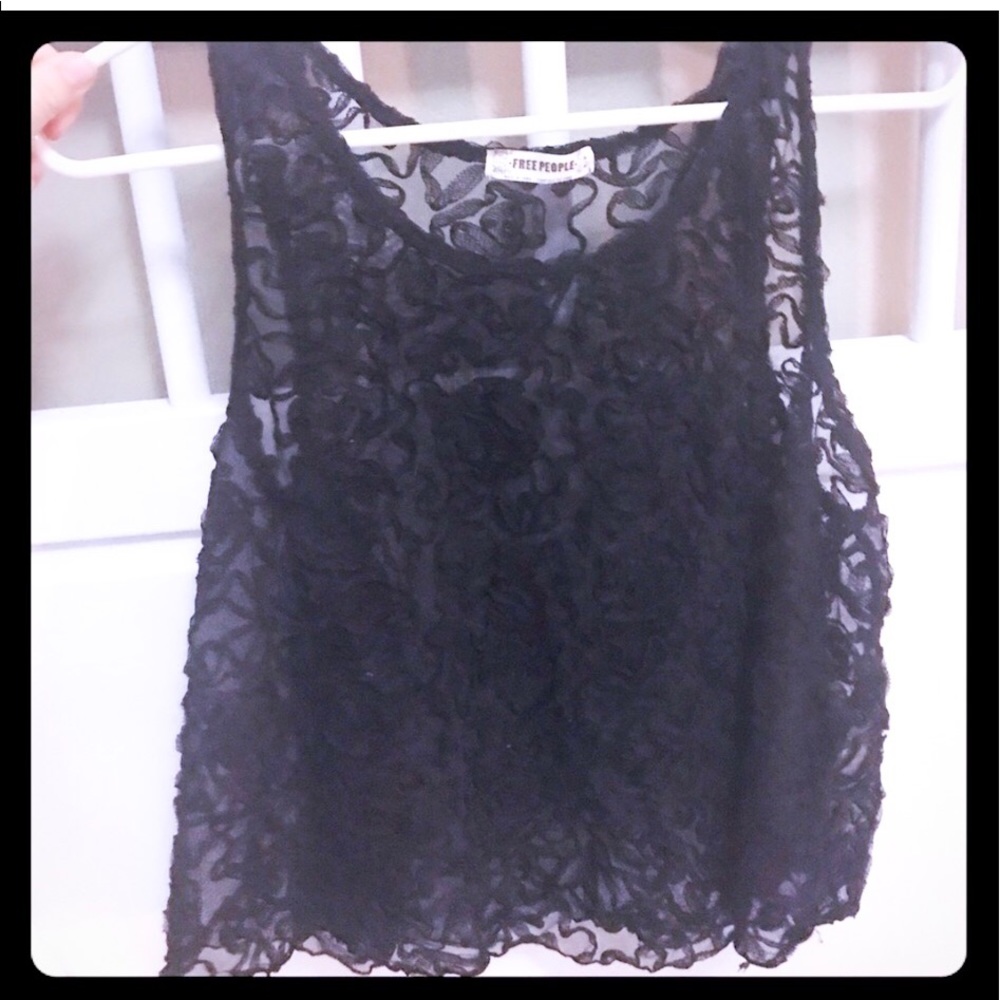 Free People black lace crop tank sz Small